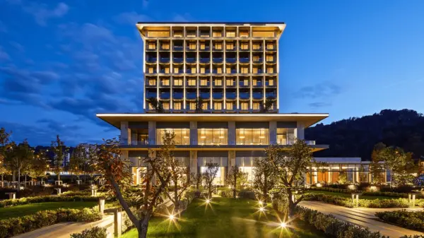Otel